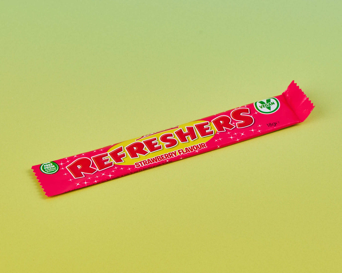 Refreshers Strawberry Chew Bar - Swizzels – Sweet Hamper Company